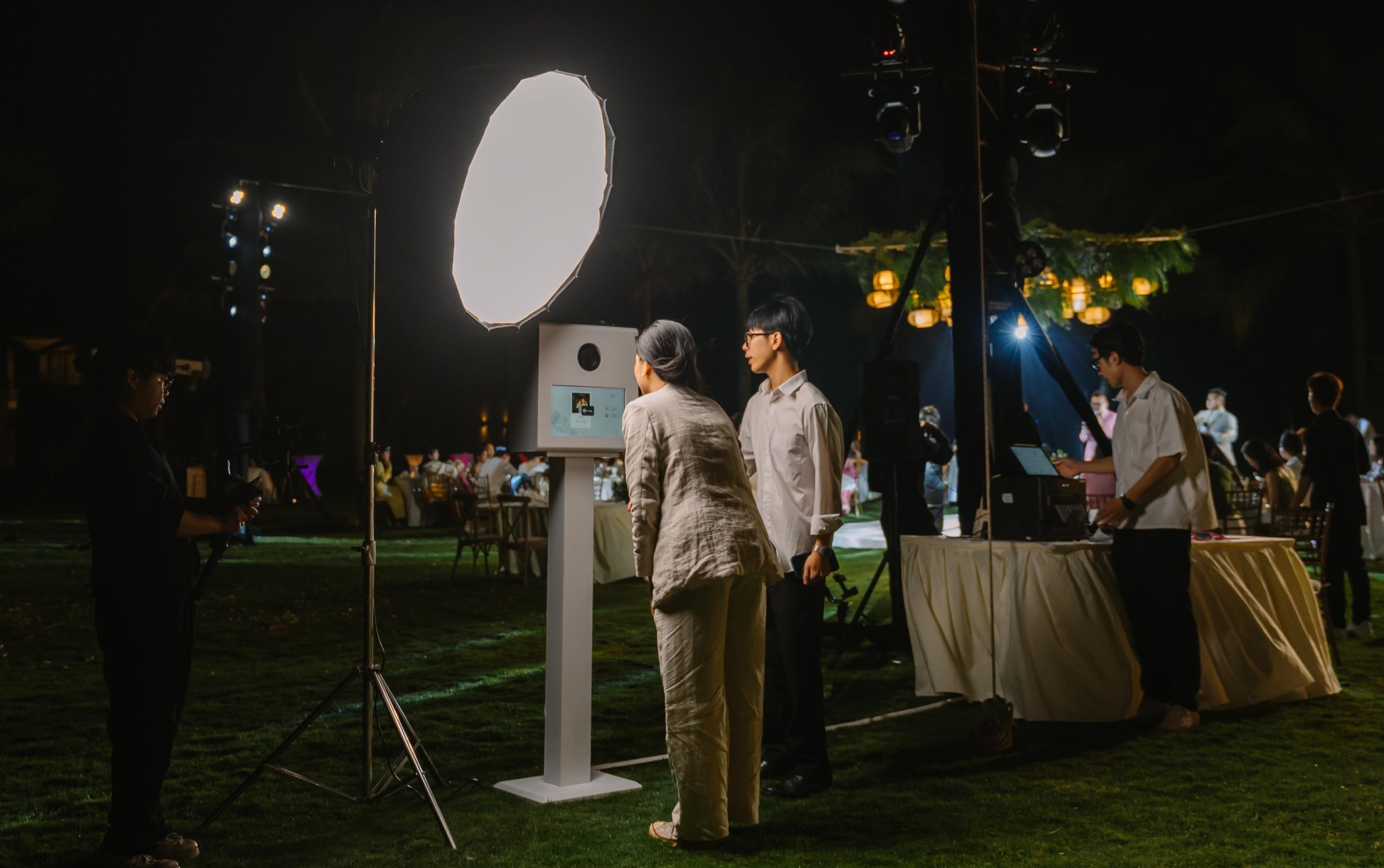 Classic Photobooth – Dịch vụ Photobooth chuyên nghiệp cho sự kiện và tiệc cưới