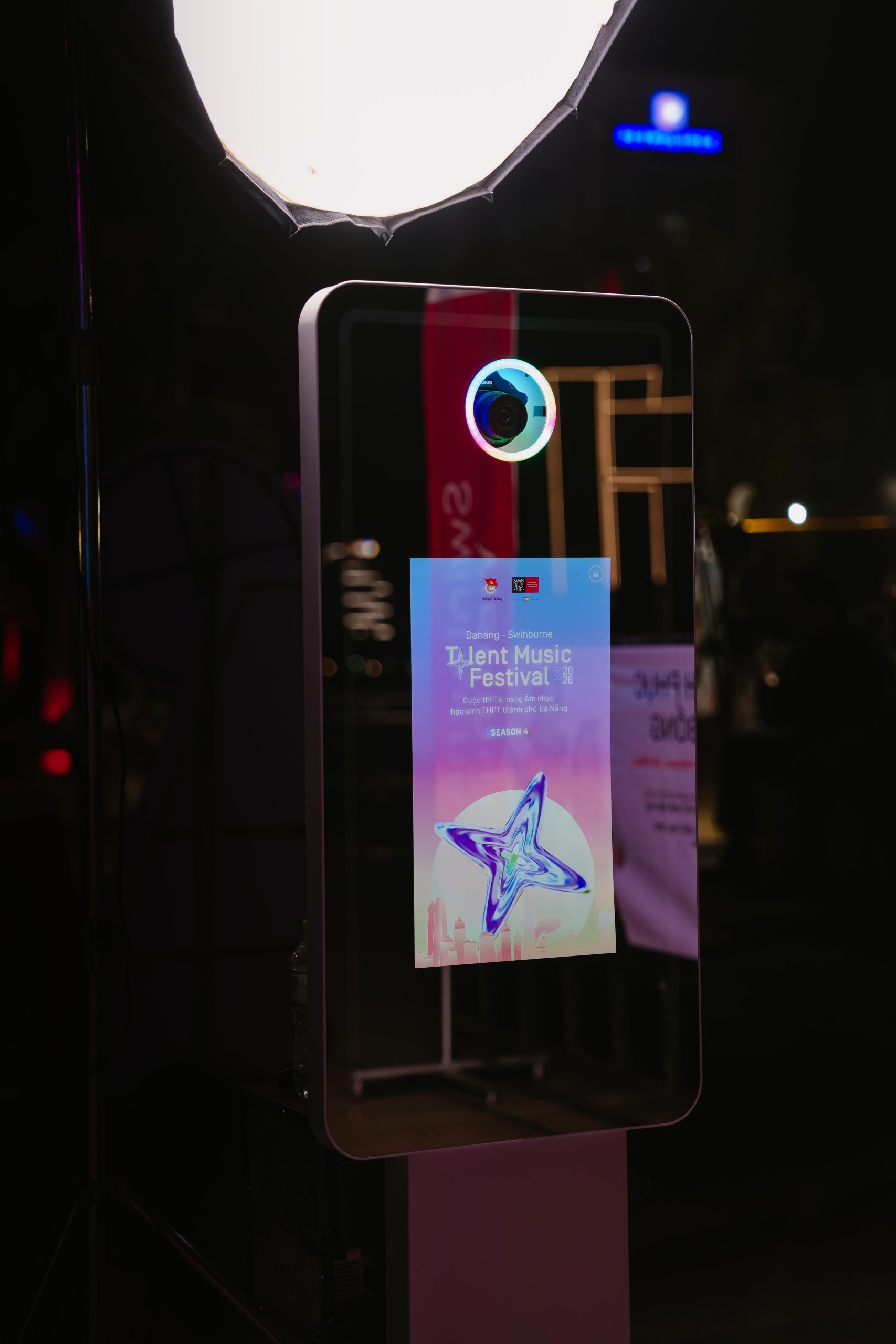 Mirror Photobooth là gì? 5 điểm nổi bật bạn nên biết trước khi lựa chọn